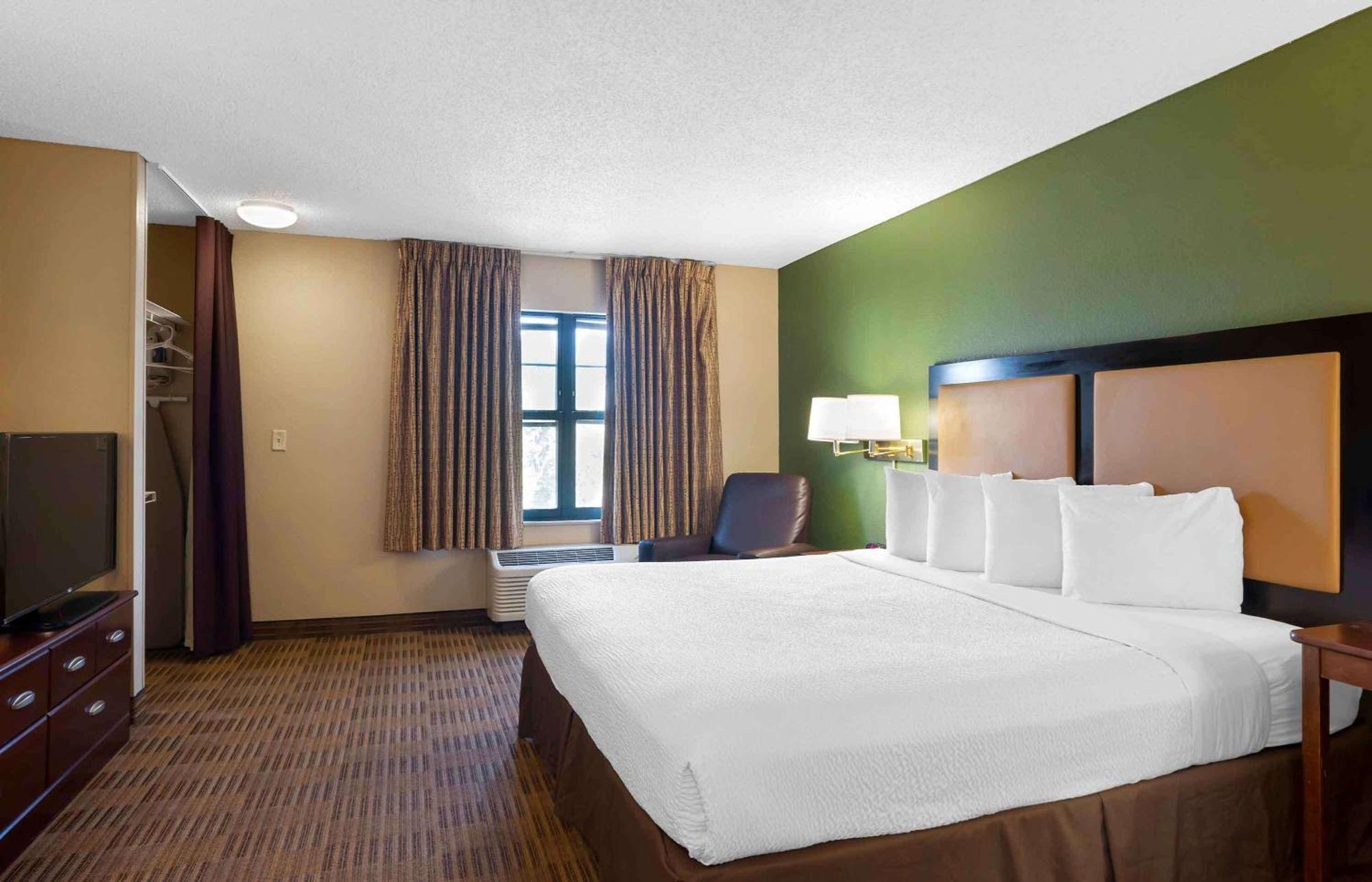 Extended Stay America Suites - Detroit - Metropolitan Airport Romulus Exterior photo