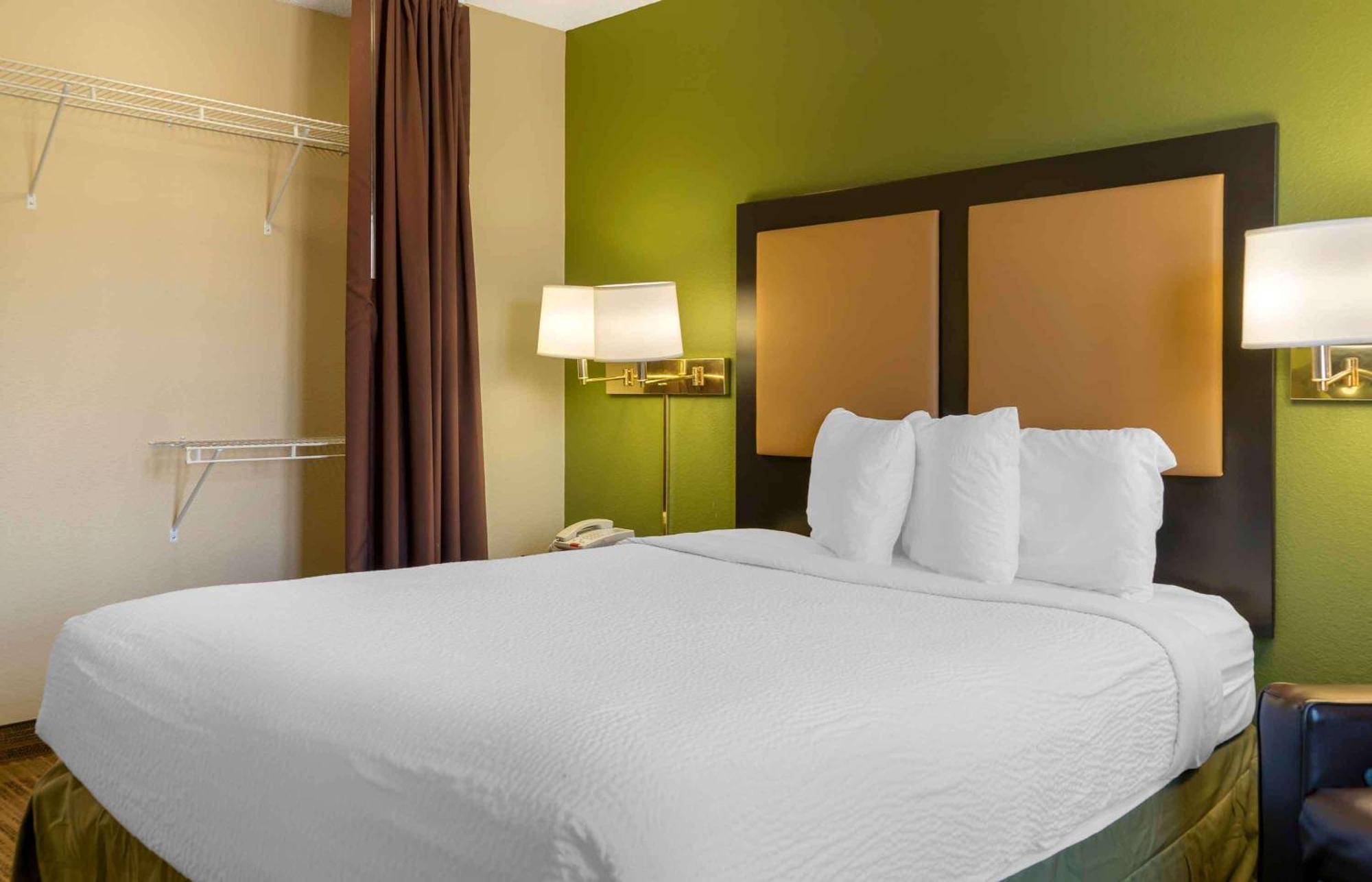 Extended Stay America Suites - Detroit - Metropolitan Airport Romulus Exterior photo
