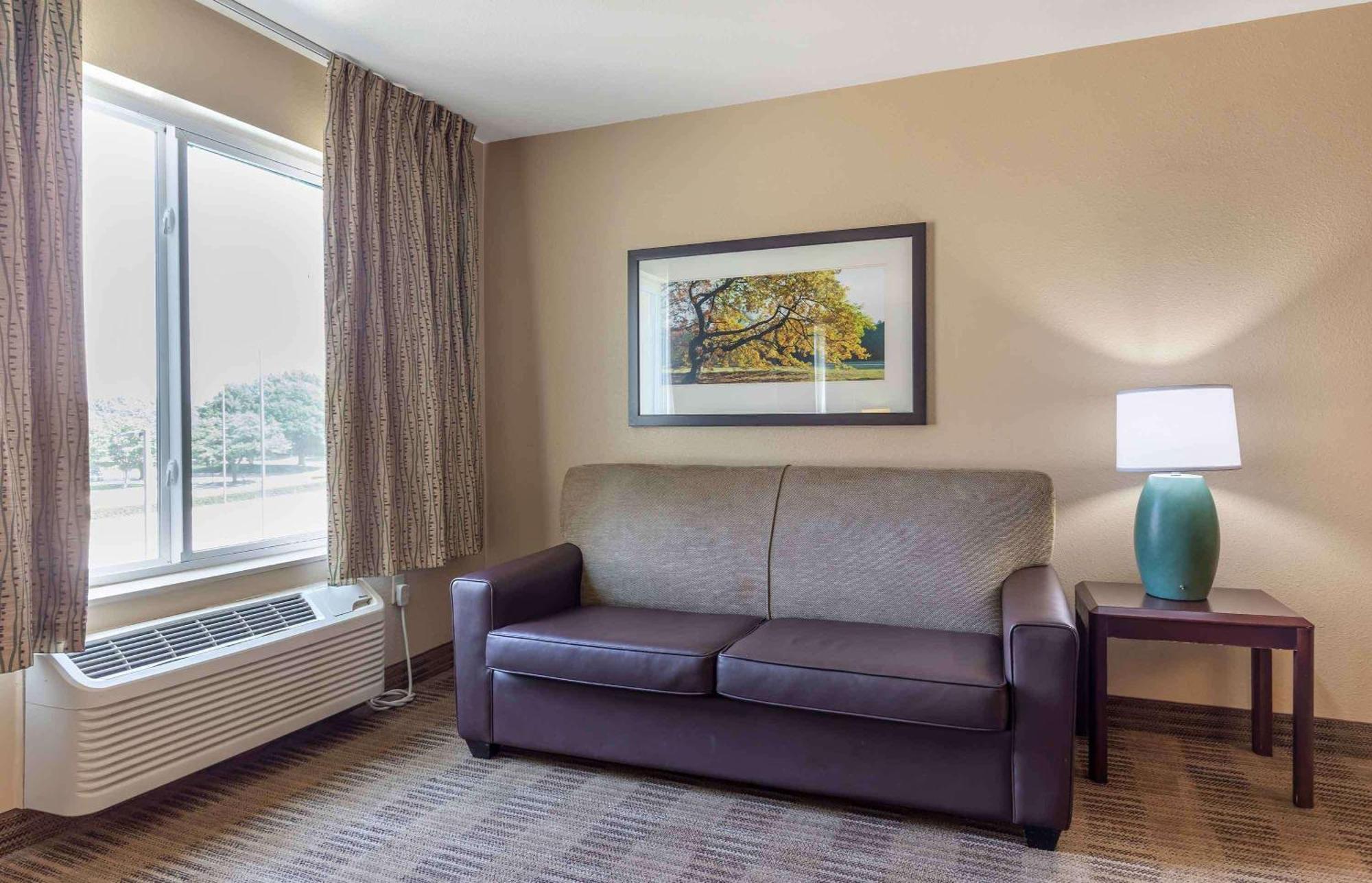 Extended Stay America Suites - Detroit - Metropolitan Airport Romulus Exterior photo